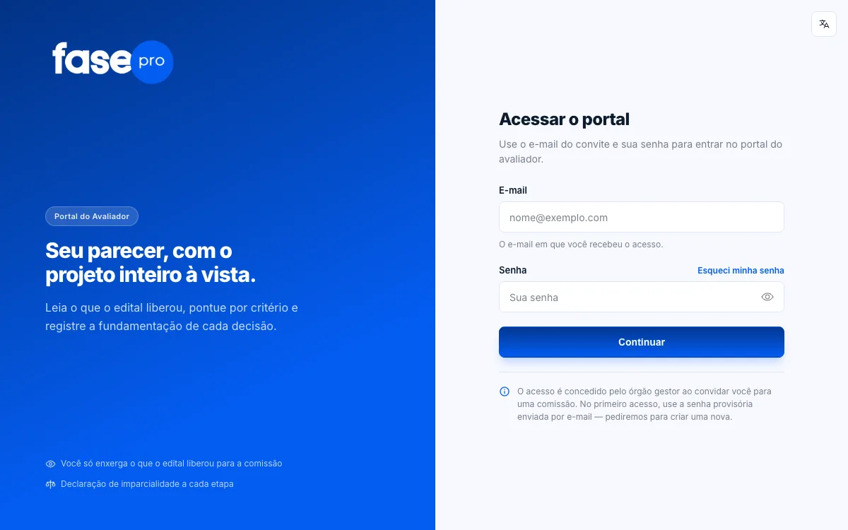 Tela de acesso do portal do avaliador, com os campos E-mail e Senha e o botão Continuar.